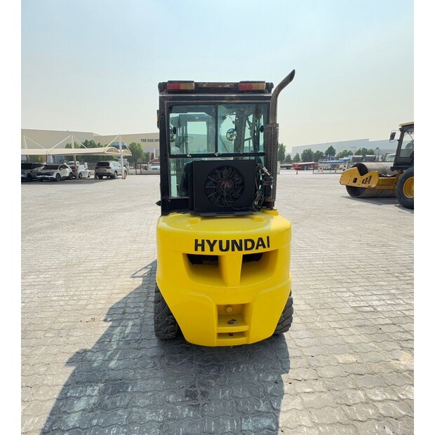 2016 Hyundai 30DF-7-43287396