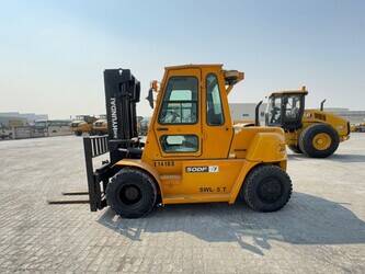 صورة ل رافعات شوكية 2013 هيونداي 50DF-7