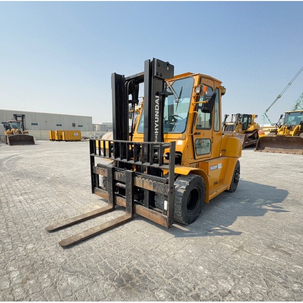 2013 Hyundai 50DF-7-43287409