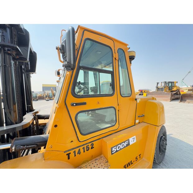 2013 Hyundai 50DF-7-43287413