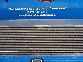 صورة ل قطع الغيار Radiator - Aluminum جون دير مستعملة