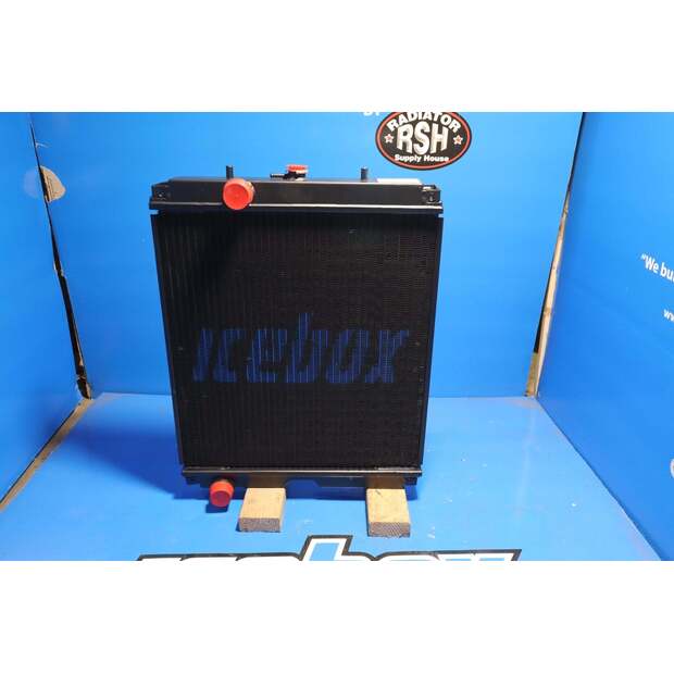 Radiator - Aluminum جون دير مستعملة-43289009