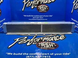 Image de Oil Cooler Intrigue Used