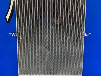 صورة ل Radiator - Aluminum انترناشونال مستعملة