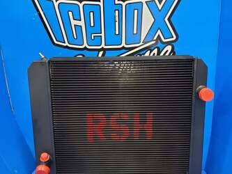 صورة ل Radiator - Aluminum انترناشونال مستعملة