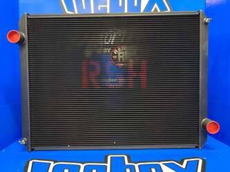 صورة ل Radiator - Aluminum انترناشونال مستعملة