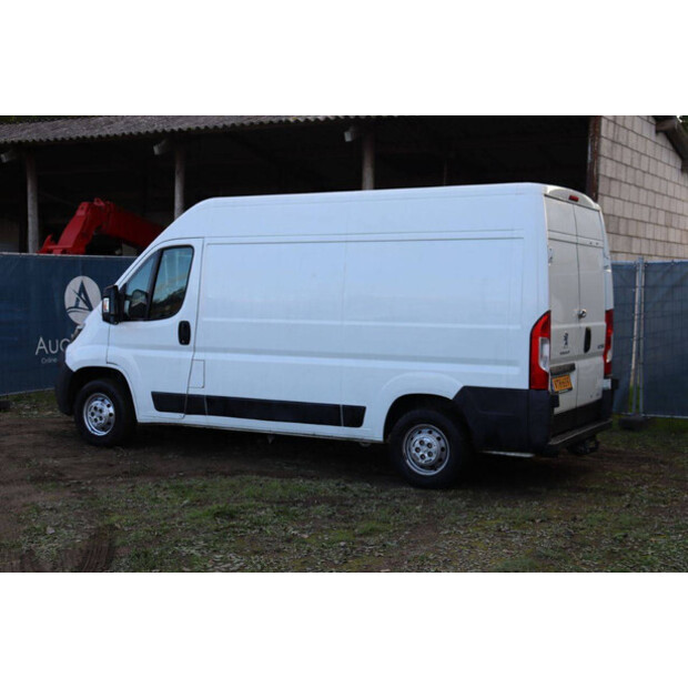 2018 Peugeot BOXER-43290611