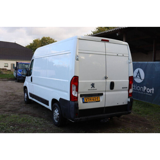 2018 Peugeot BOXER-43290612