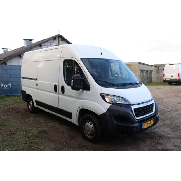 2018 Peugeot BOXER-43290616