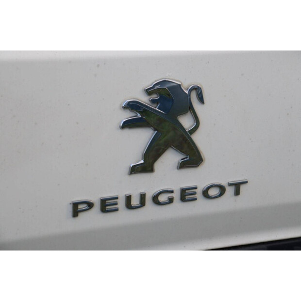 2018 Peugeot BOXER-43290625