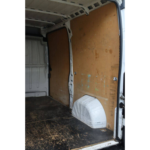 2018 Peugeot BOXER-43290646