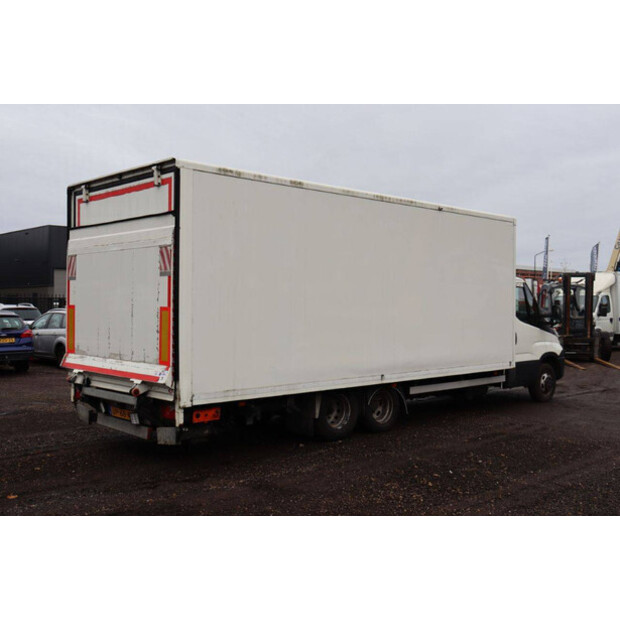 2017 VELDHUIZEN P46-1-43291904