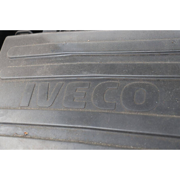 2017 VELDHUIZEN P46-1-43291944