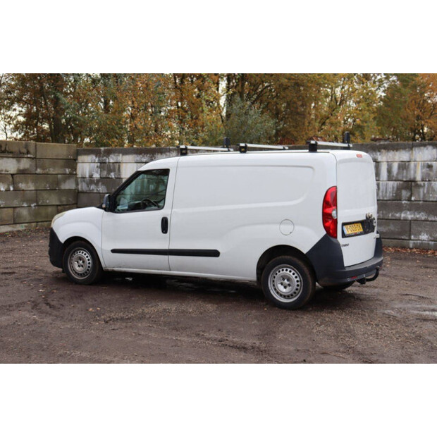 2017 Opel Combo van-43291950