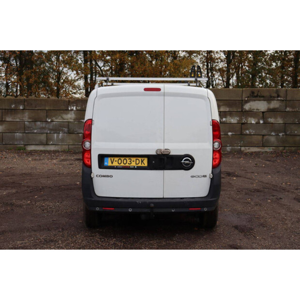 2017 Opel Combo van-43291952