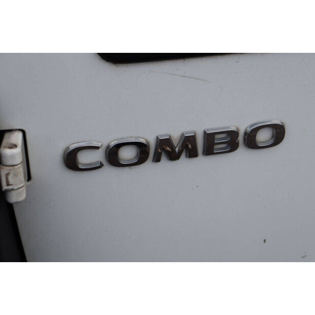 2017 Opel Combo van-43291963