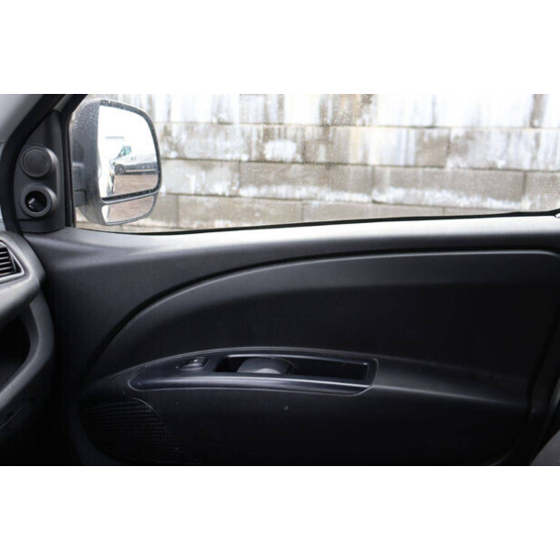 2017 Opel Combo van-43291975