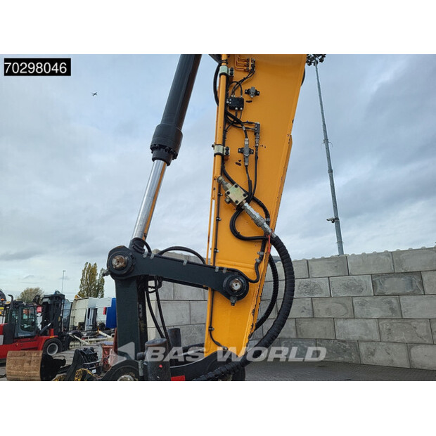 2017 هيونداي HX220L-43292755