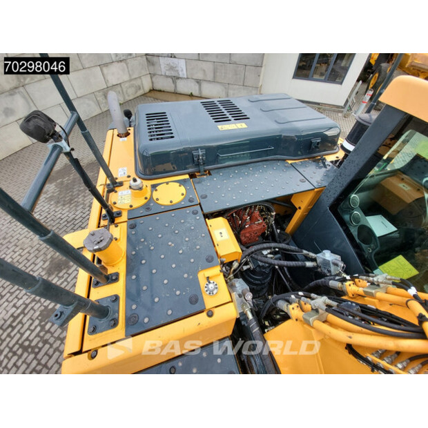 2017 هيونداي HX220L-43292766