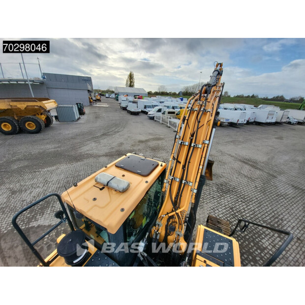 2017 هيونداي HX220L-43292774