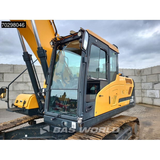 2017 هيونداي HX220L-43292775