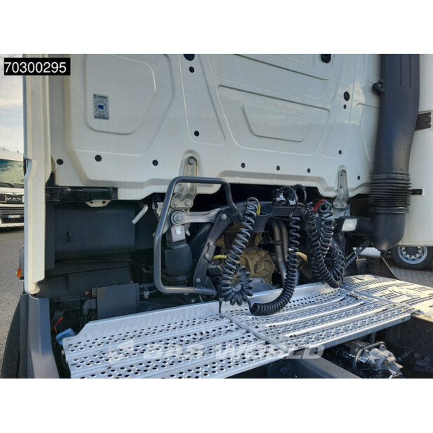 2021 مرسيدس بنز ACTROS 1845-43293011