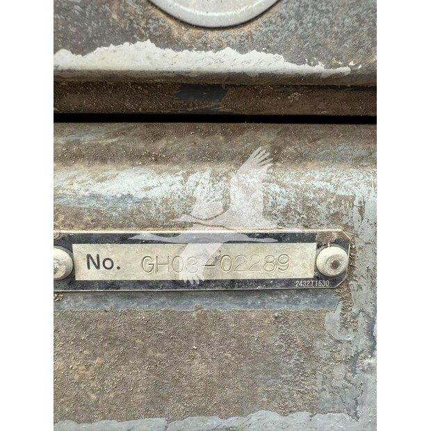 2011 كوبيلكو CKE900-1F-43302955