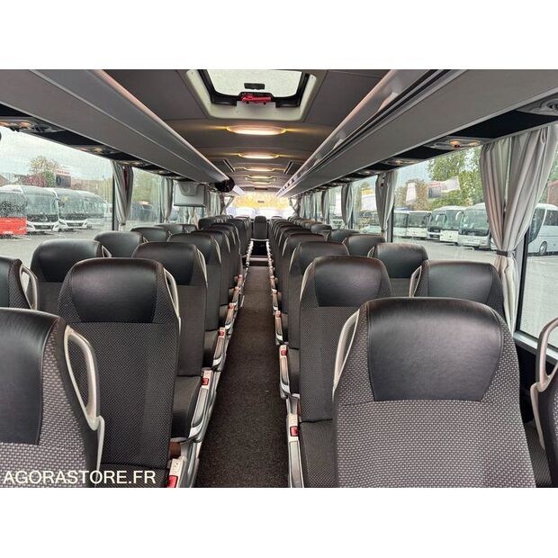 2016 مرسيدس بنز-43306724