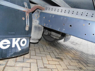 2009-iveco-eurocargo-120e22-1346291-43306999