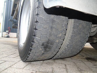 2009-iveco-eurocargo-120e22-1346291-43307000