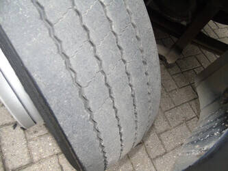 2009-iveco-eurocargo-120e22-1346291-43307002