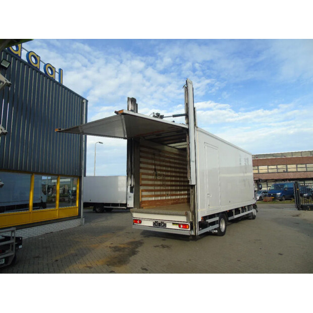 2014 Renault 12.220-43307099