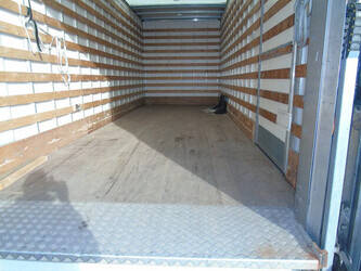 2014-renault-12-220-43307105