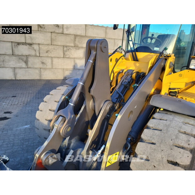 2010 Volvo L90F-43307486