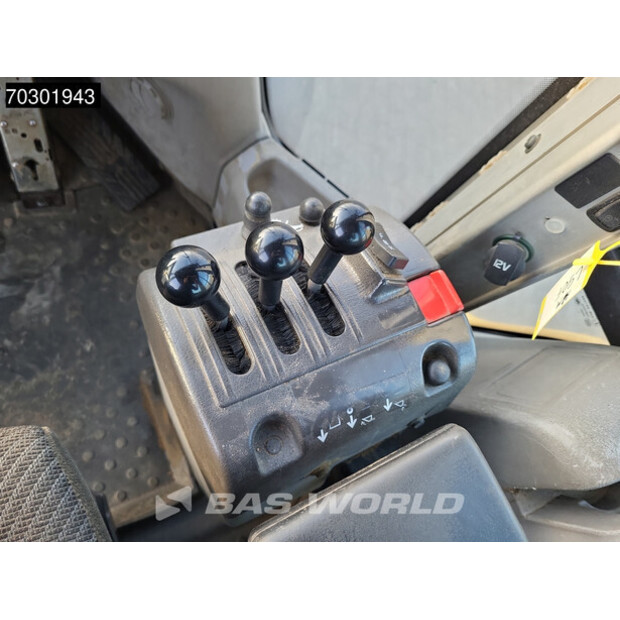 2010 Volvo L90F-43307506