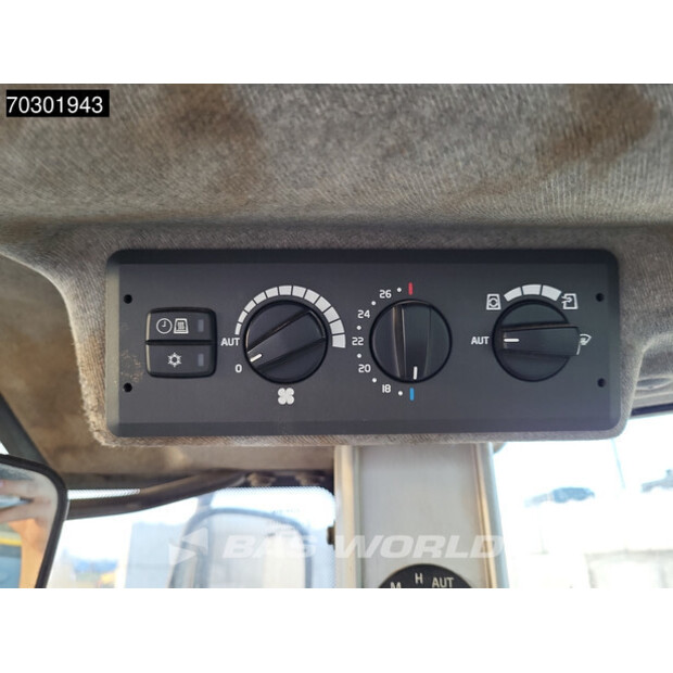 2010 Volvo L90F-43307507