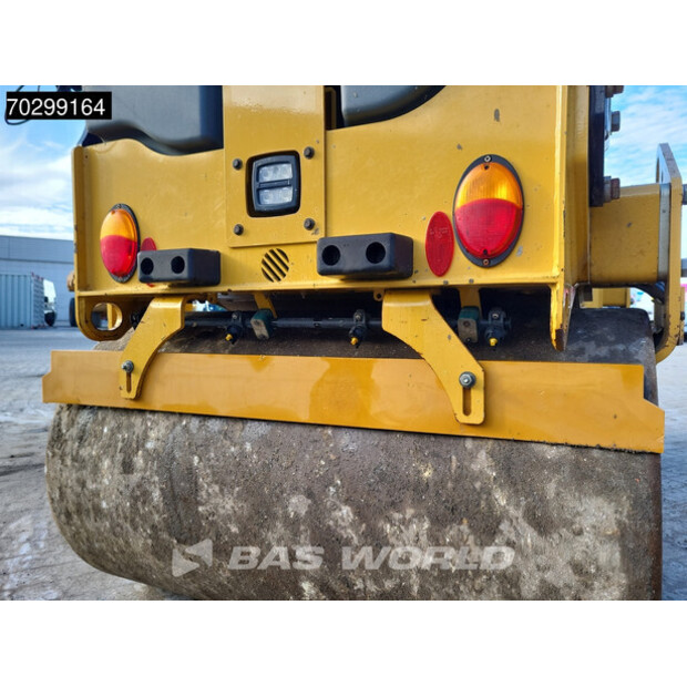 2018 كاتربيلر CB2.7-43307692