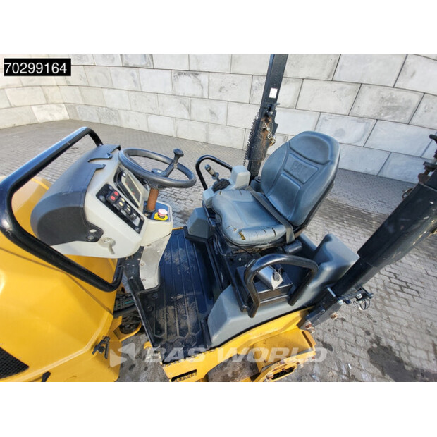 2018 كاتربيلر CB2.7-43307702