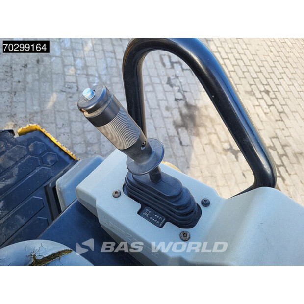 2018 كاتربيلر CB2.7-43307704