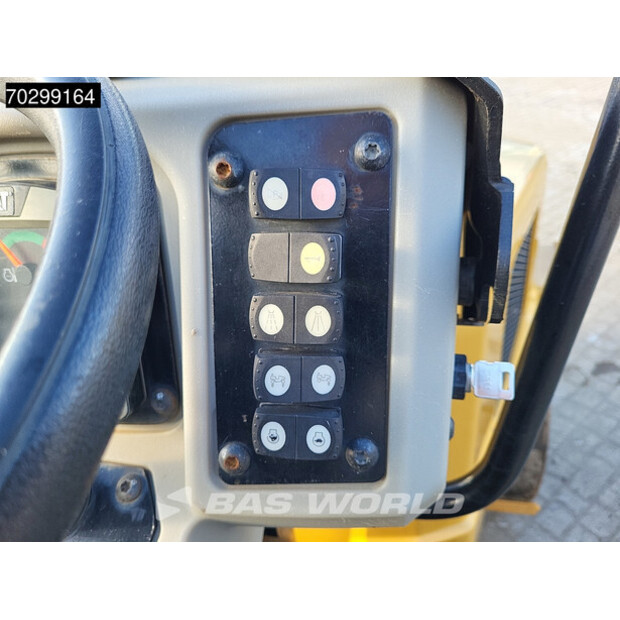 2018 كاتربيلر CB2.7-43307705