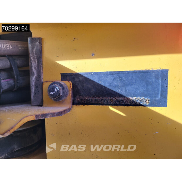 2018 كاتربيلر CB2.7-43307710