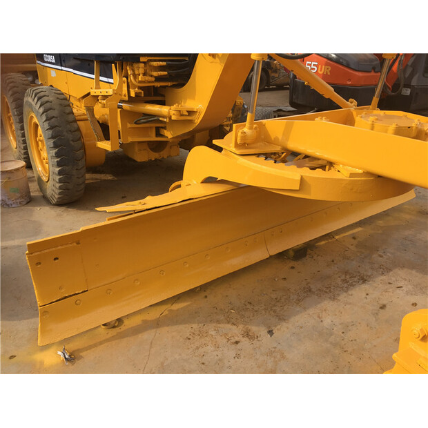 2020 Komatsu GD305A-43307798