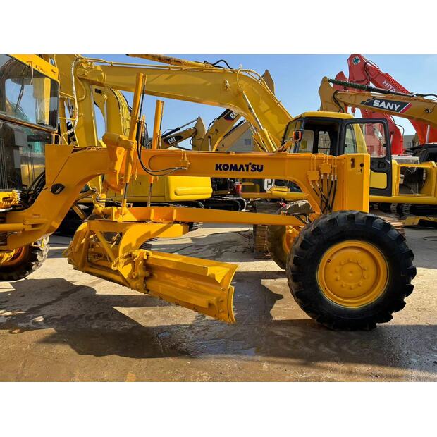2022 Komatsu GD511A-43307806