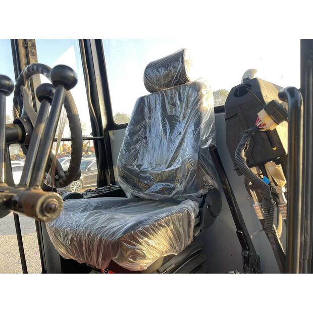 2023 Komatsu GD655-43307823