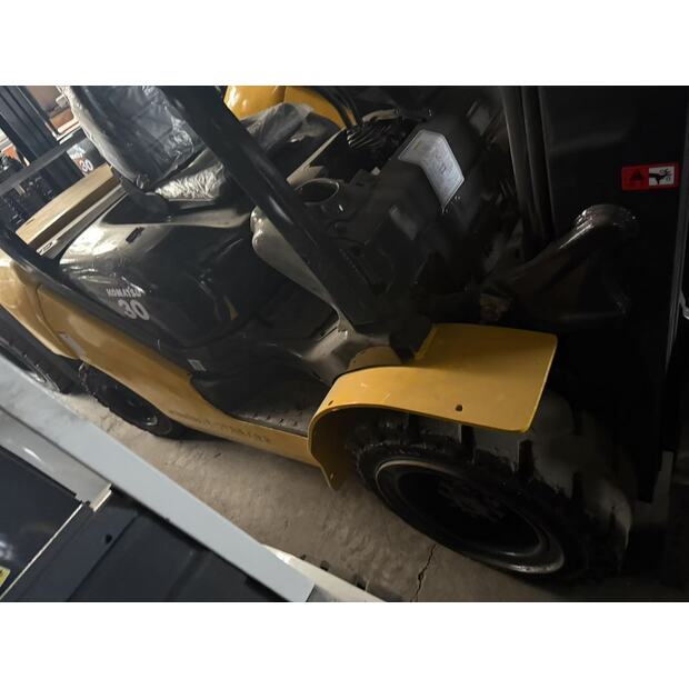 2023 Komatsu FD30T-17-43307829