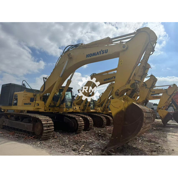 2018 Komatsu PC700-8-43308122