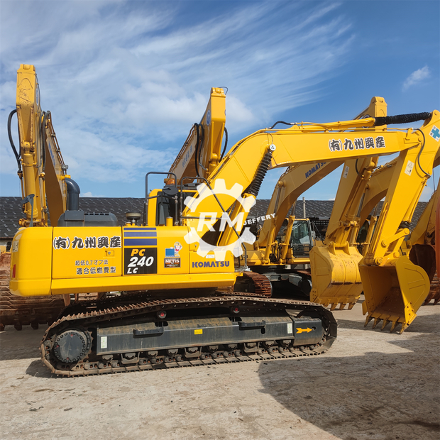 2018 Komatsu PC240-43308217