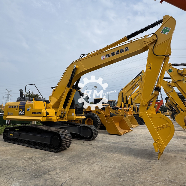 2020 Komatsu PC220-8-43308232