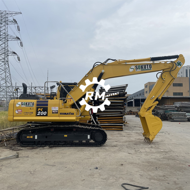 2021 Komatsu PC200-43308246
