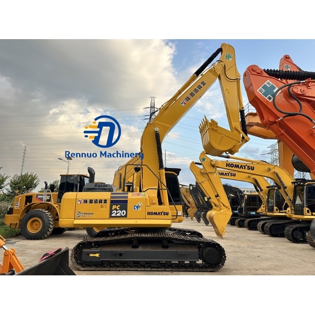 2024 Komatsu PC220-8-43308450